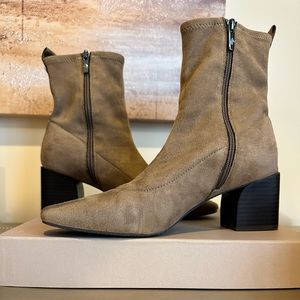 Donald J. Pliner Tan Ankle Boots